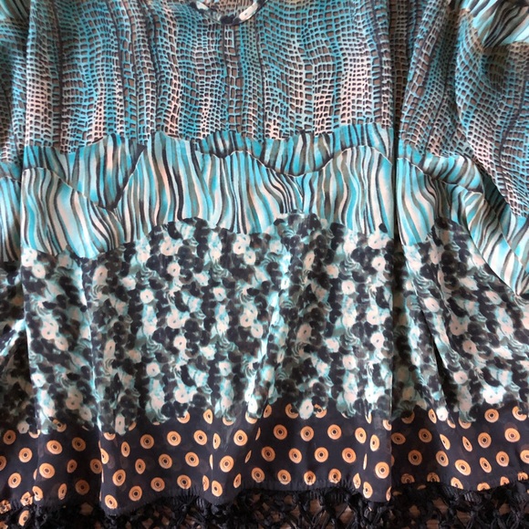 Eclectic print sheer bohemian top with fringe - Picture 4 of 8